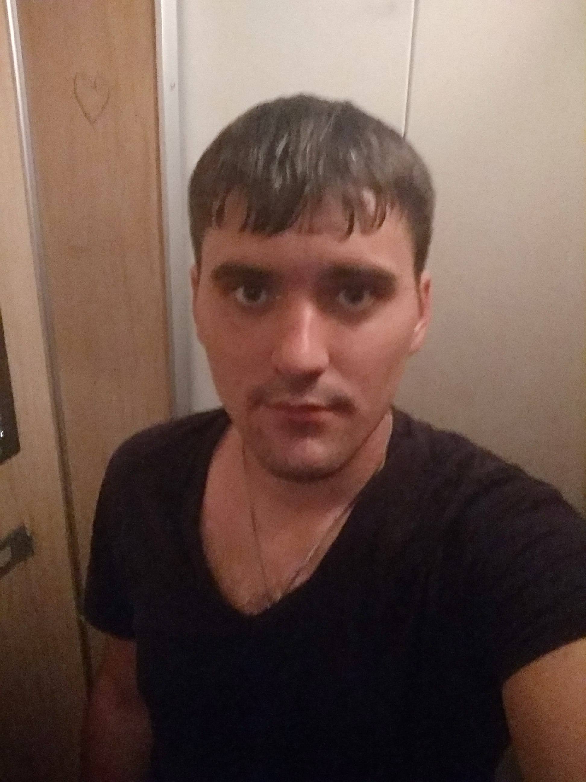 Помощь человеку который находится за границей!!!