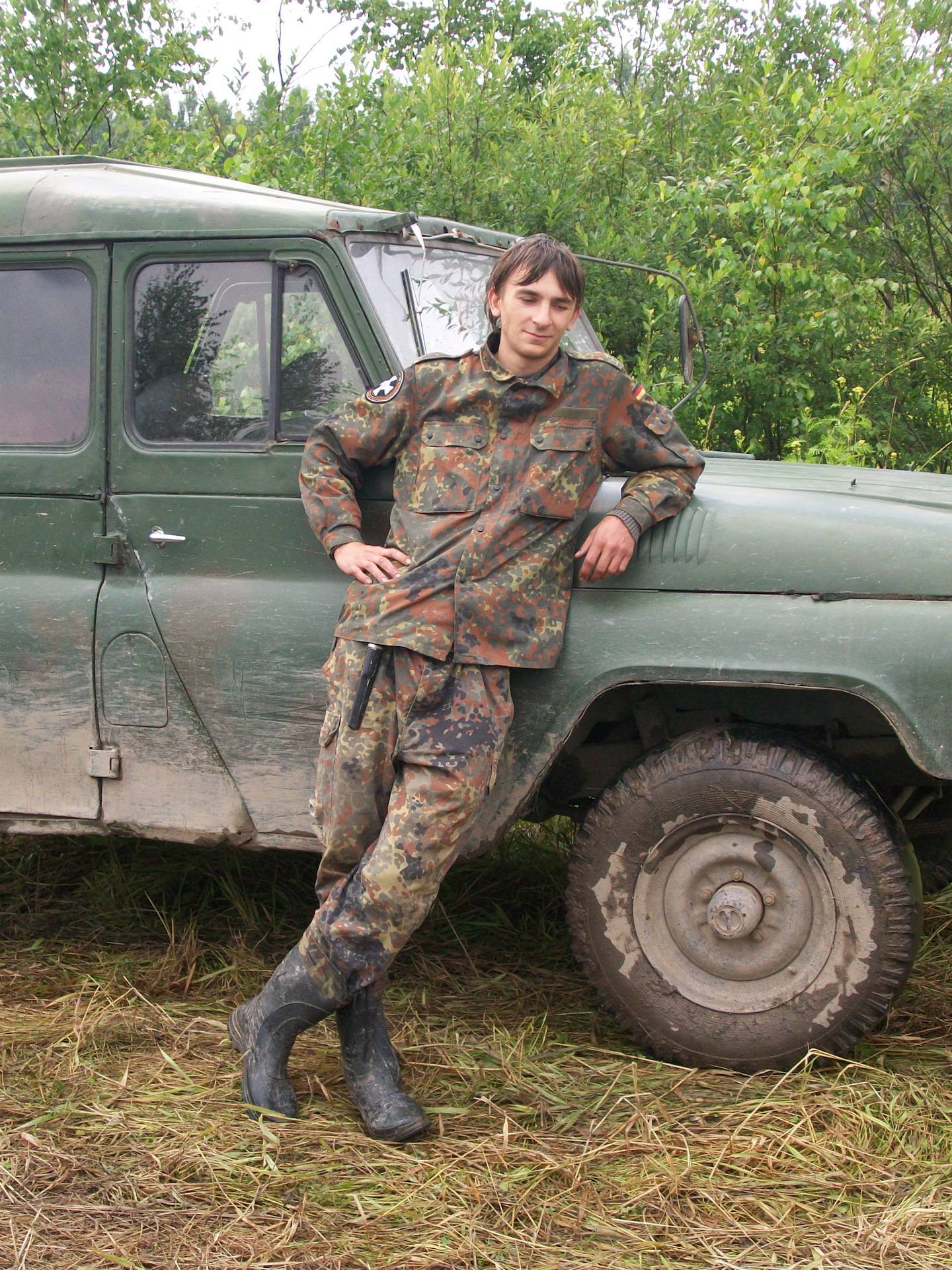 Необходимо срочно отремонтировать старенький уазик