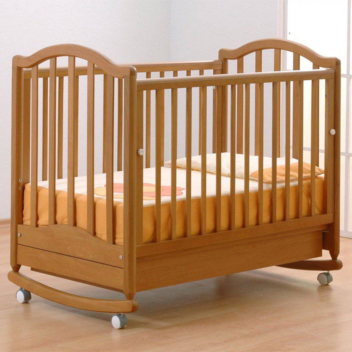 Помогите купить кроватку для малыша.