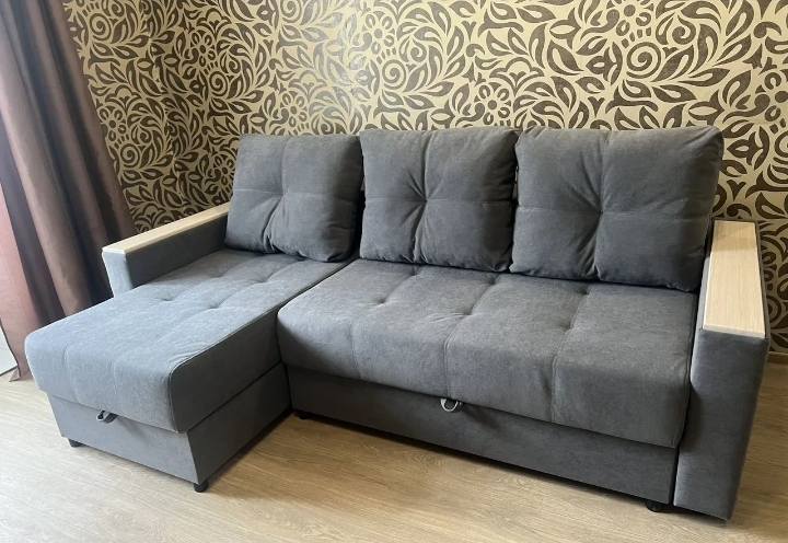 С детками мечтаем о новом диване))