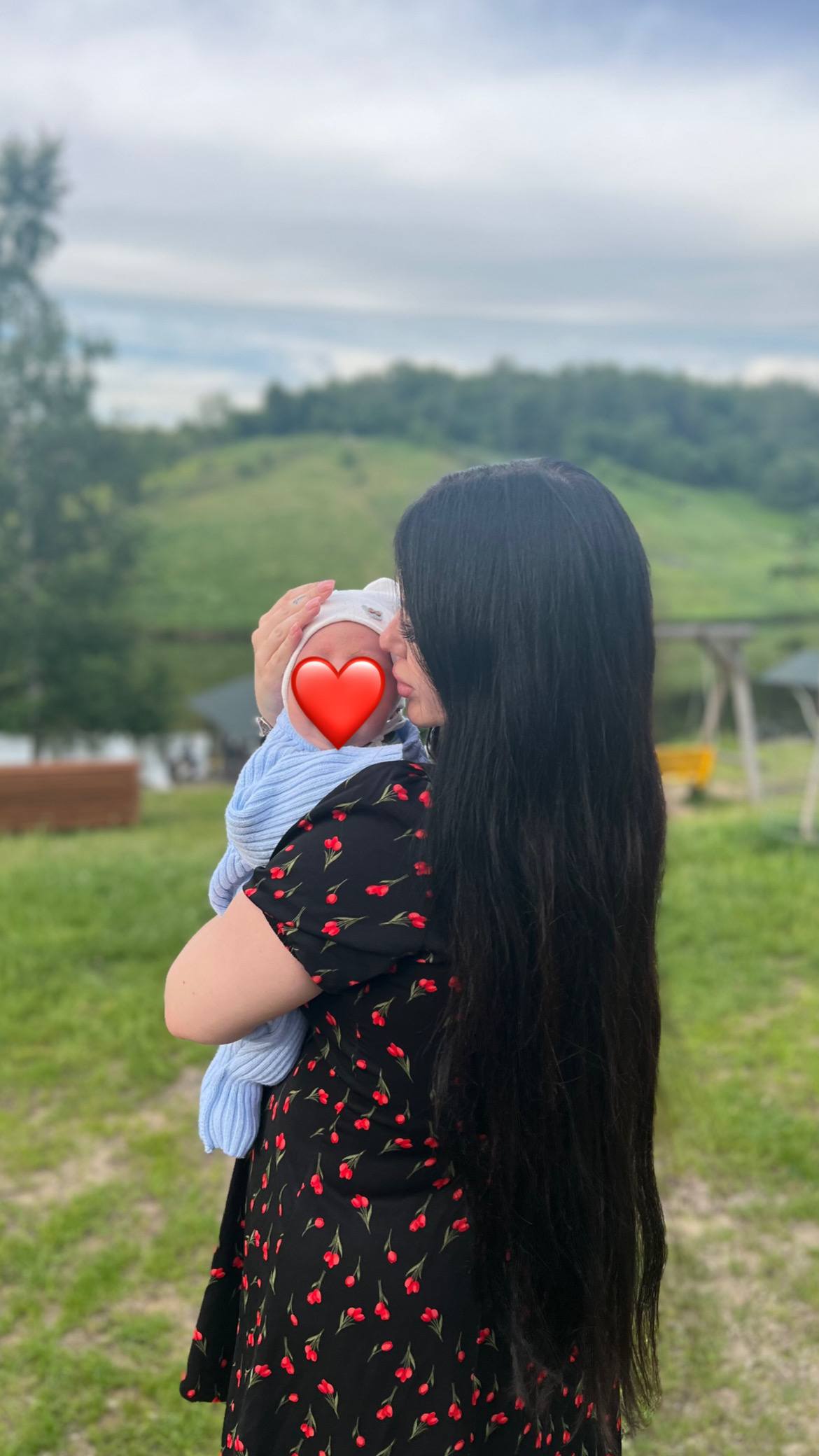 Нет денег на памперсы ребёнку . Прошу помогите