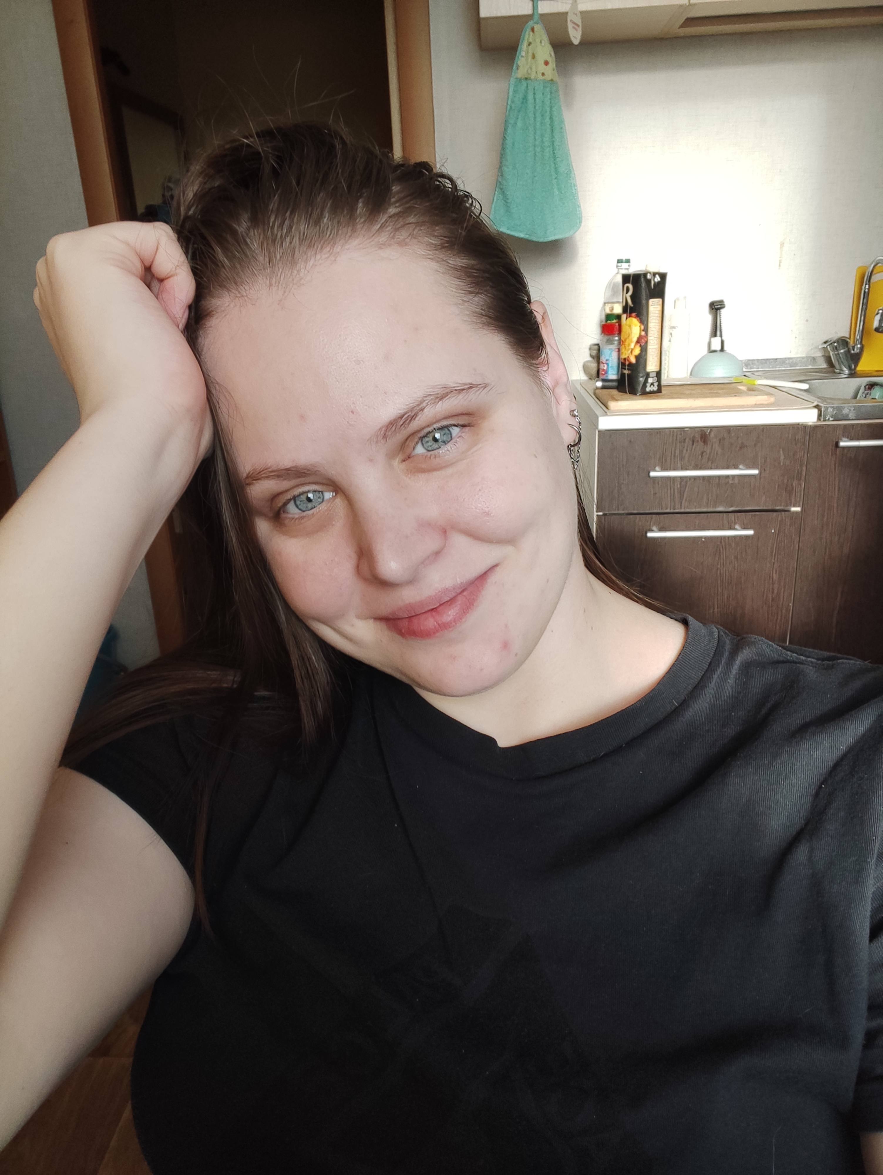 Мне больно , я хочу просто что то кроме негатива