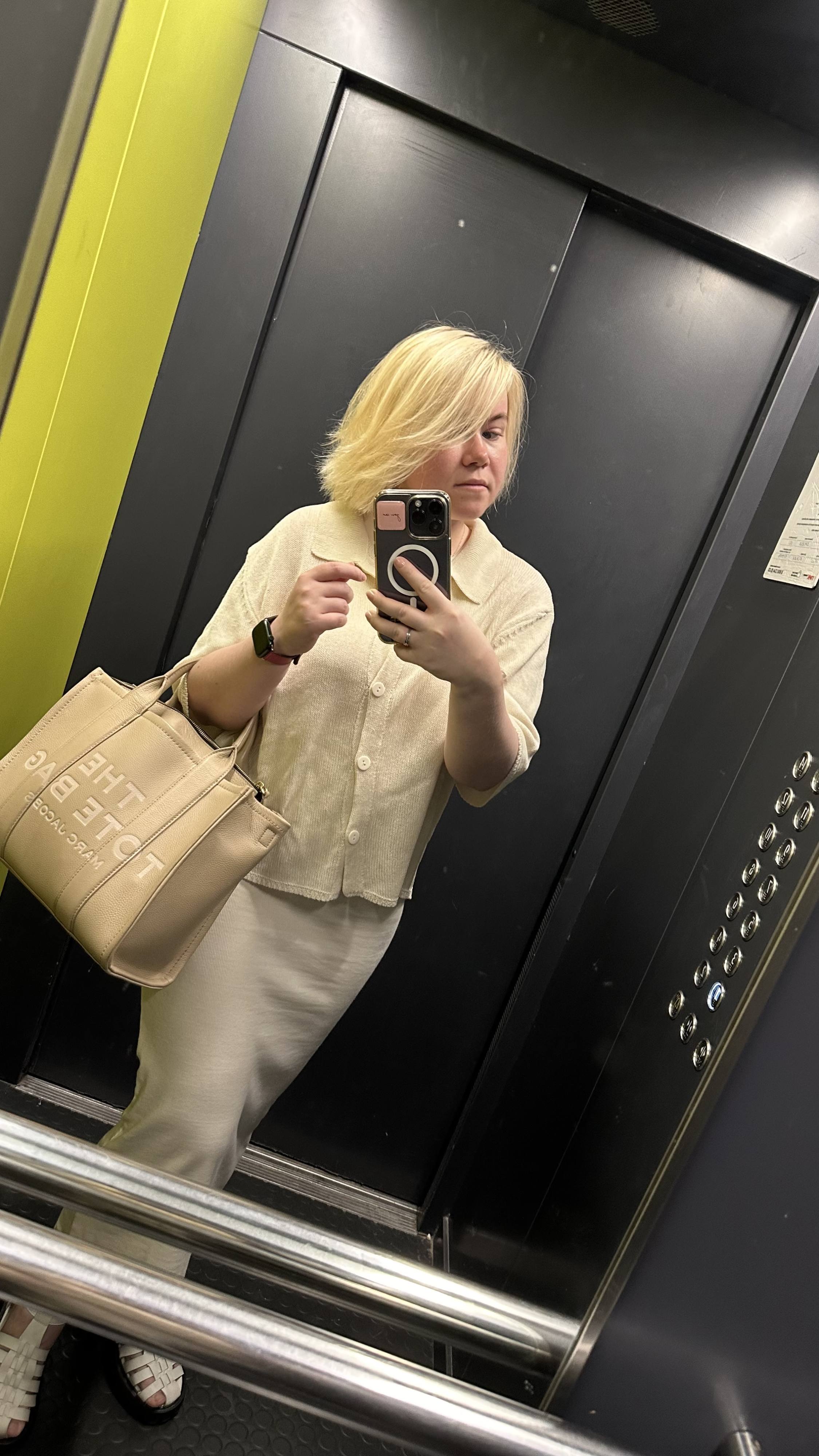 Очень нужна работа!!!🙏🏻🙏🏻🙏🏻