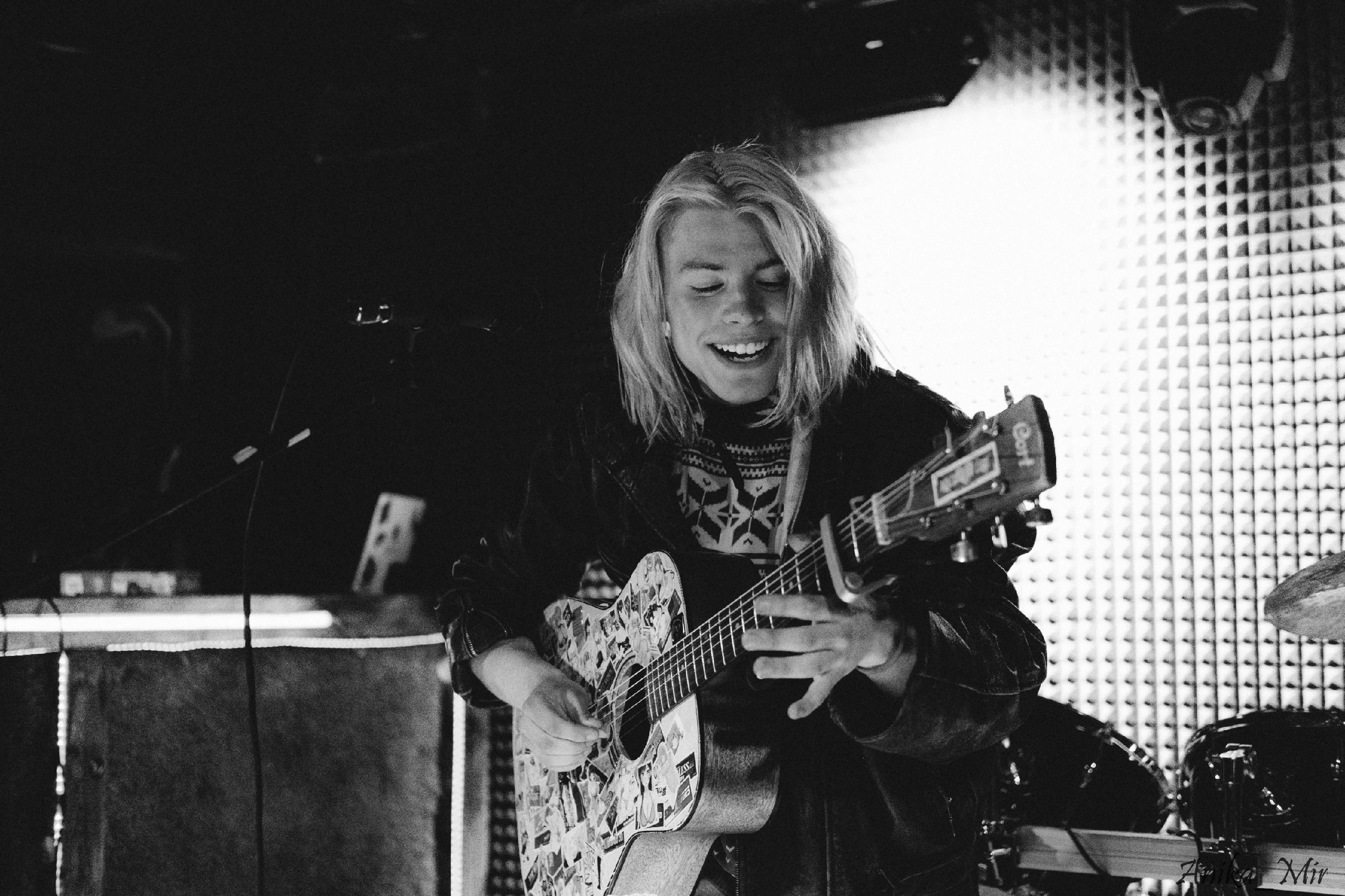 Мечтаю и хочу жить не голодая