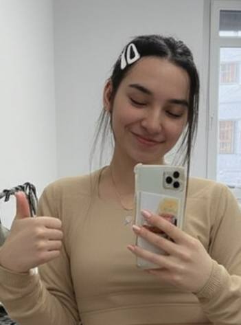 Мечта выкупить блузку и серьги от папы из ломбарда