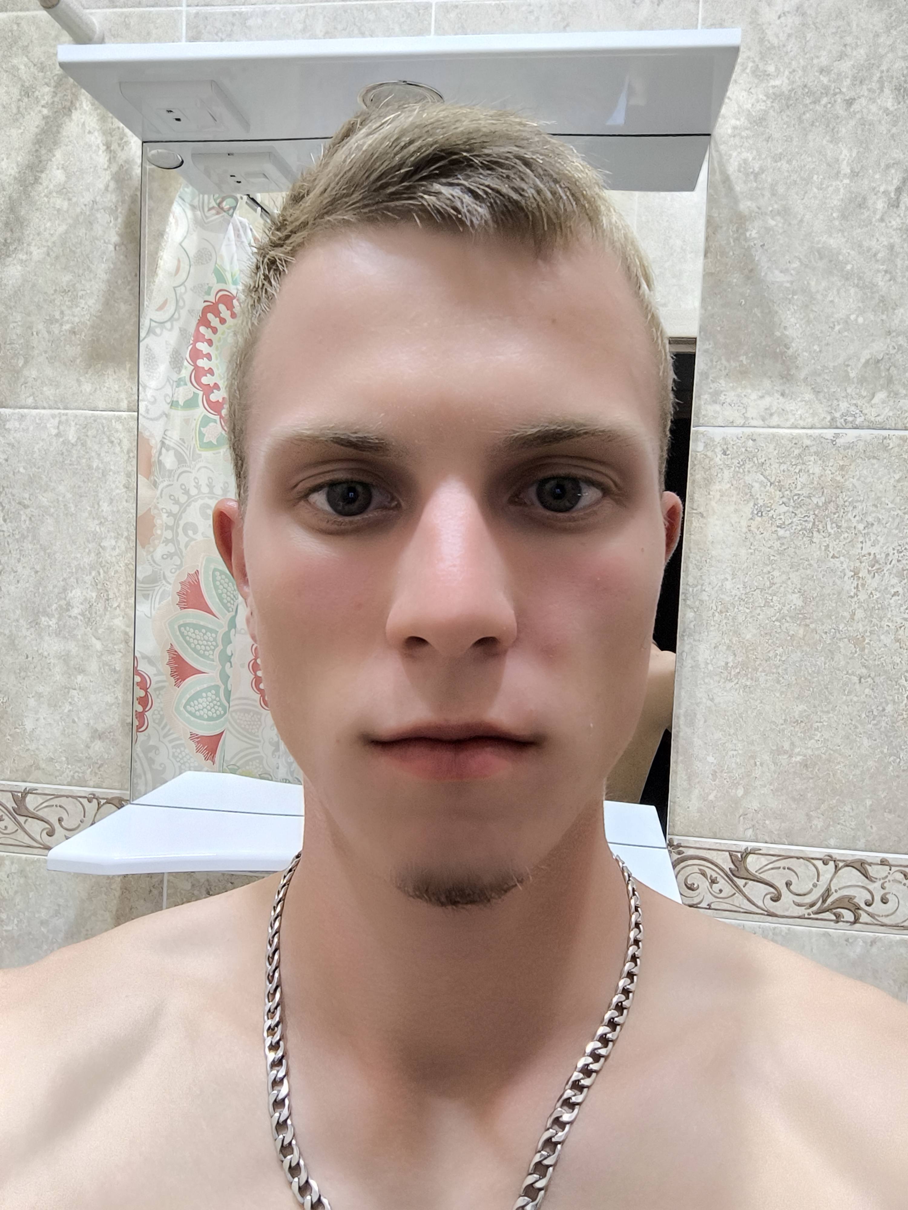 Помогите пожалуйста нам с девушкой