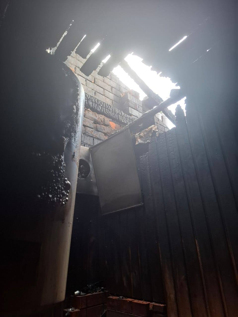 Сгорел дом, помогите восстановить!