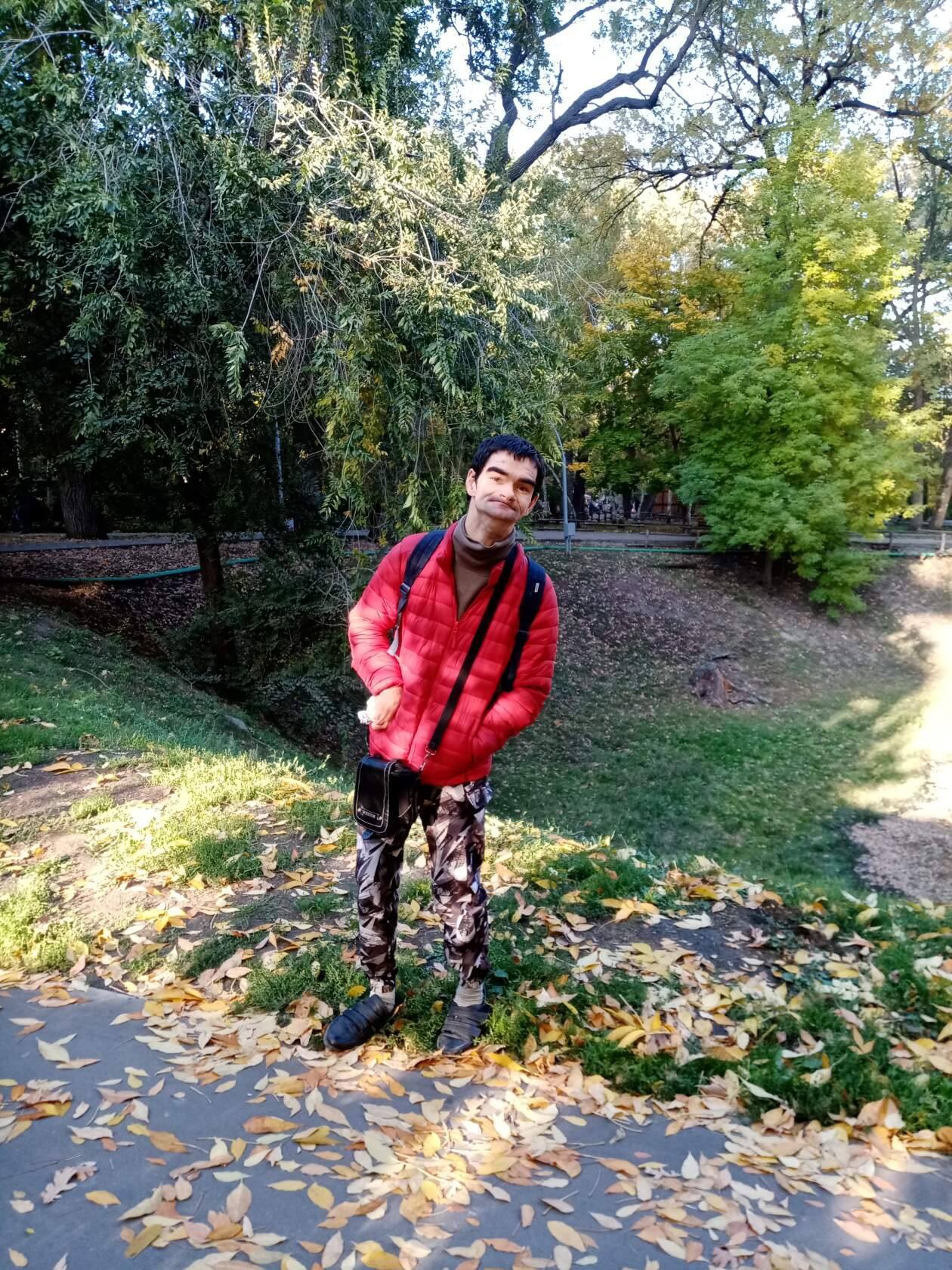 НАМ ОЧЕНЬ ТЯЖЁЛО ПРОШУ ПОМОЩИ