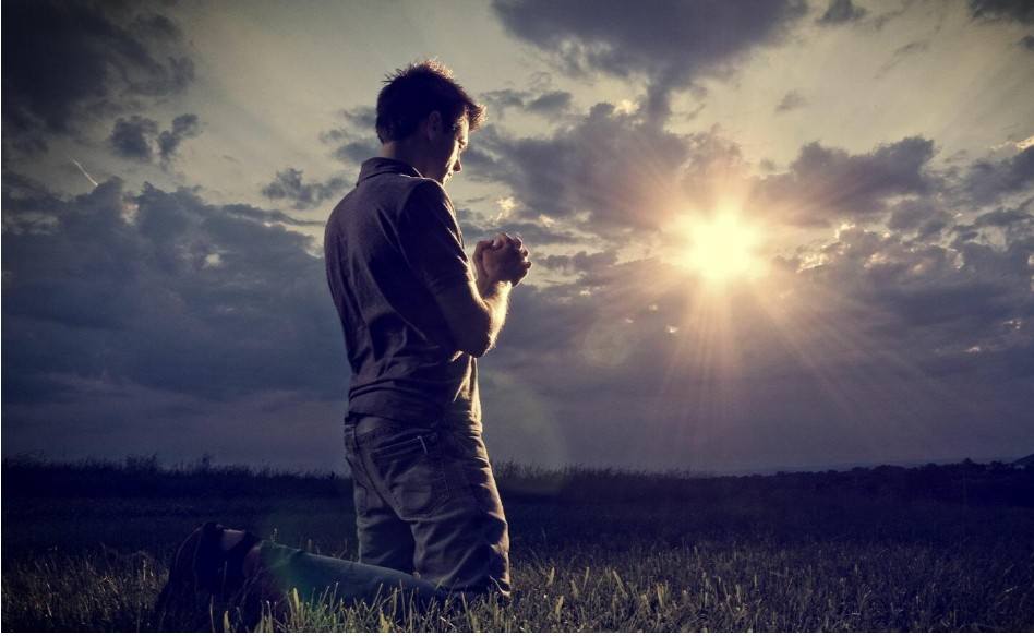 СТОЮ НА КОЛЕНЯХ!