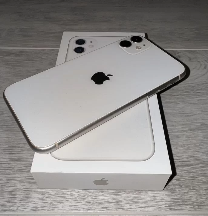 мне 10 и я коплю на телефон