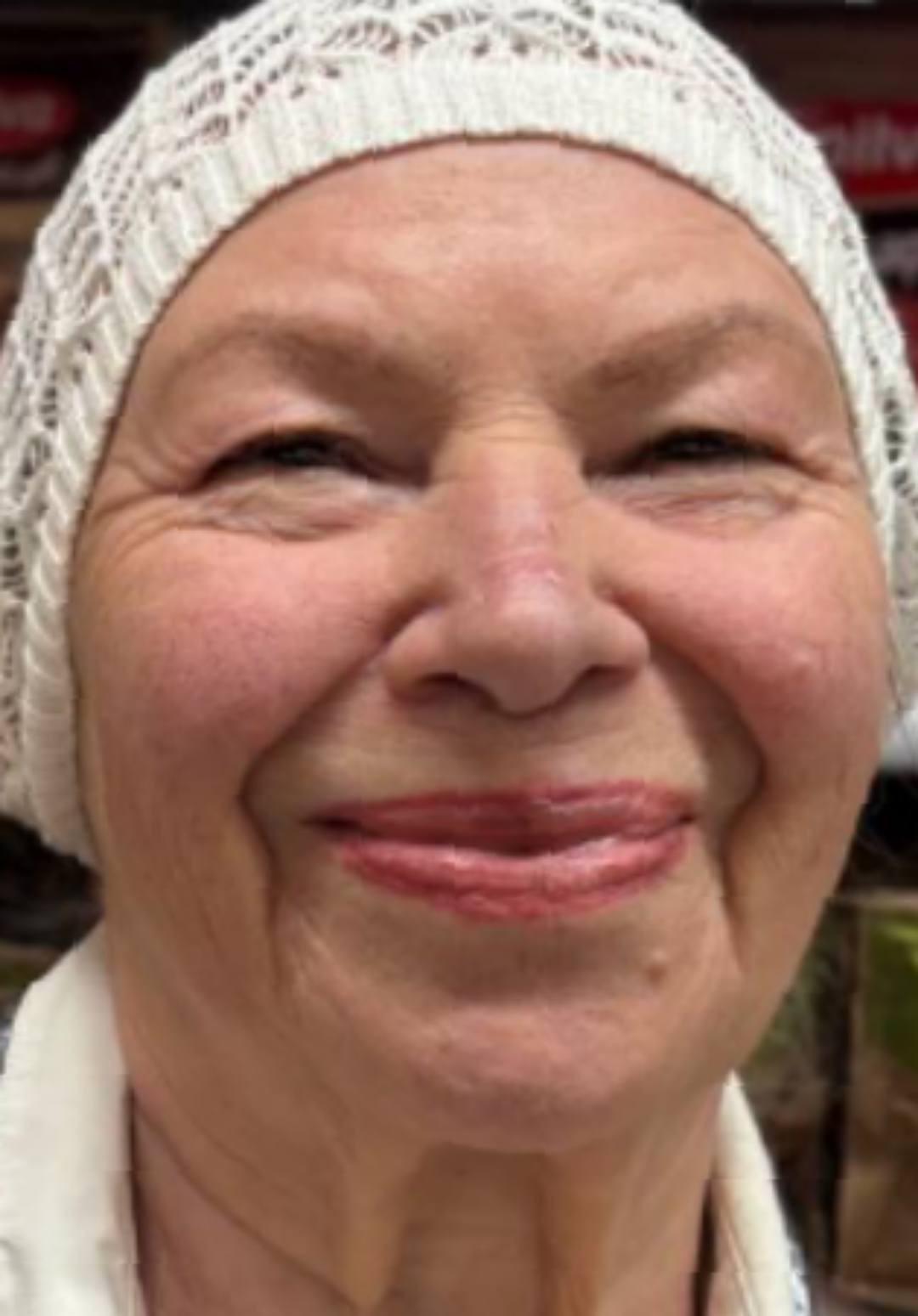 В 75 Я бездомная  люди добрые.С миру по нитке и ..