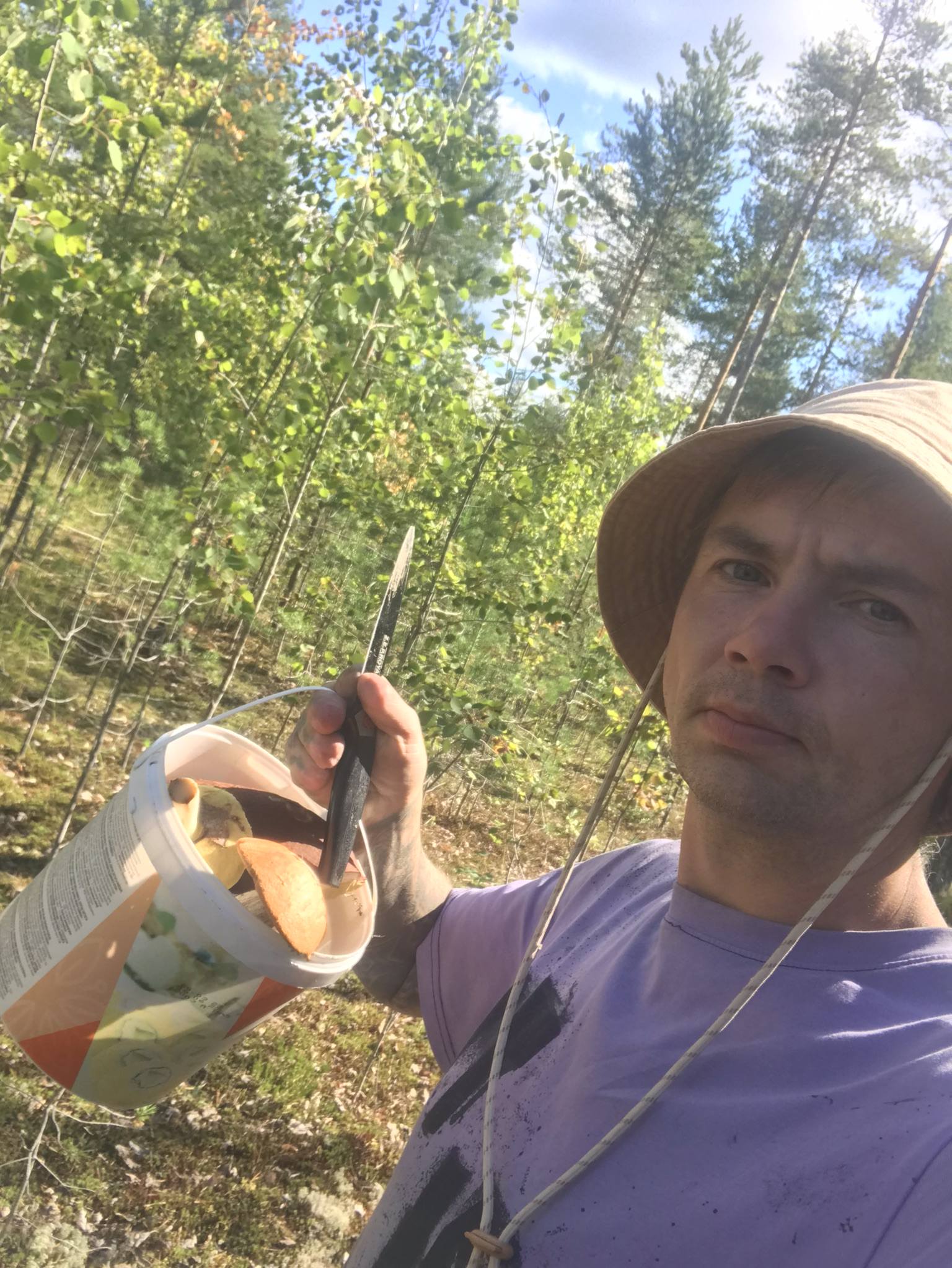 Прошу помощи очень тяжело просто стараюсь выжить