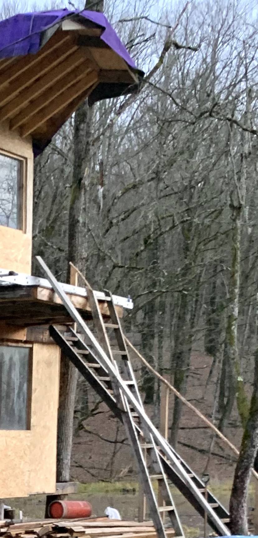 Помогите пока 🆘 хотя бы с лестницей 🙏🏻