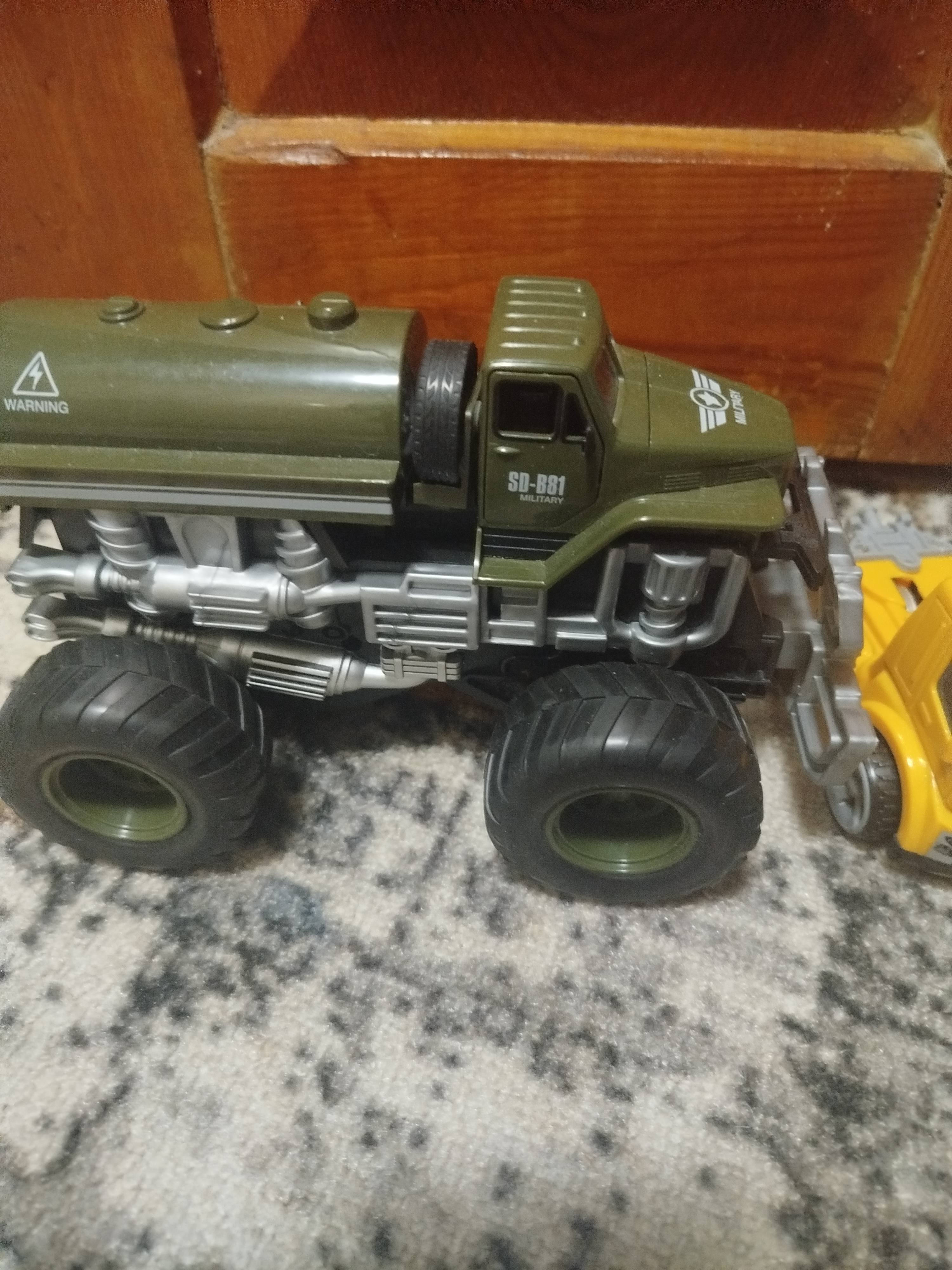 Отдам свою лучшую машину она может прыгать