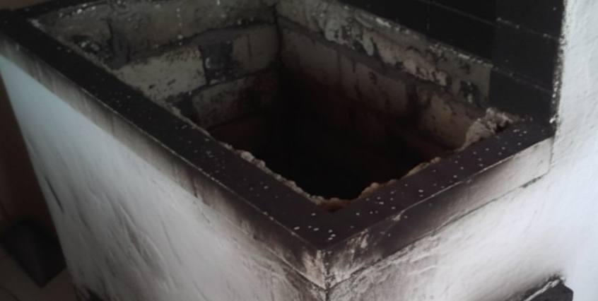 Дома холодно, нужен печник,упала плита печи