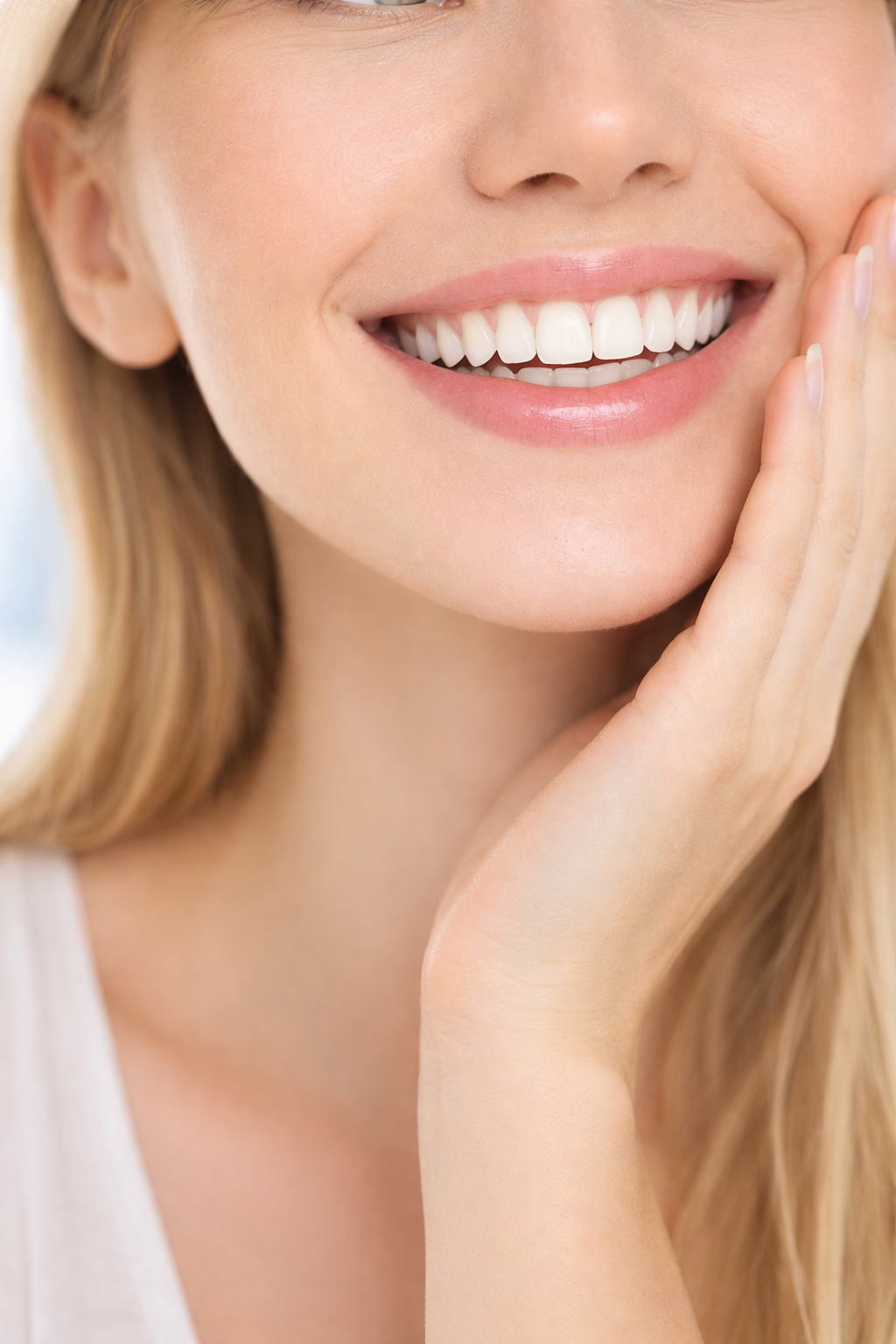 Здоровые зубы и красивая улыбка