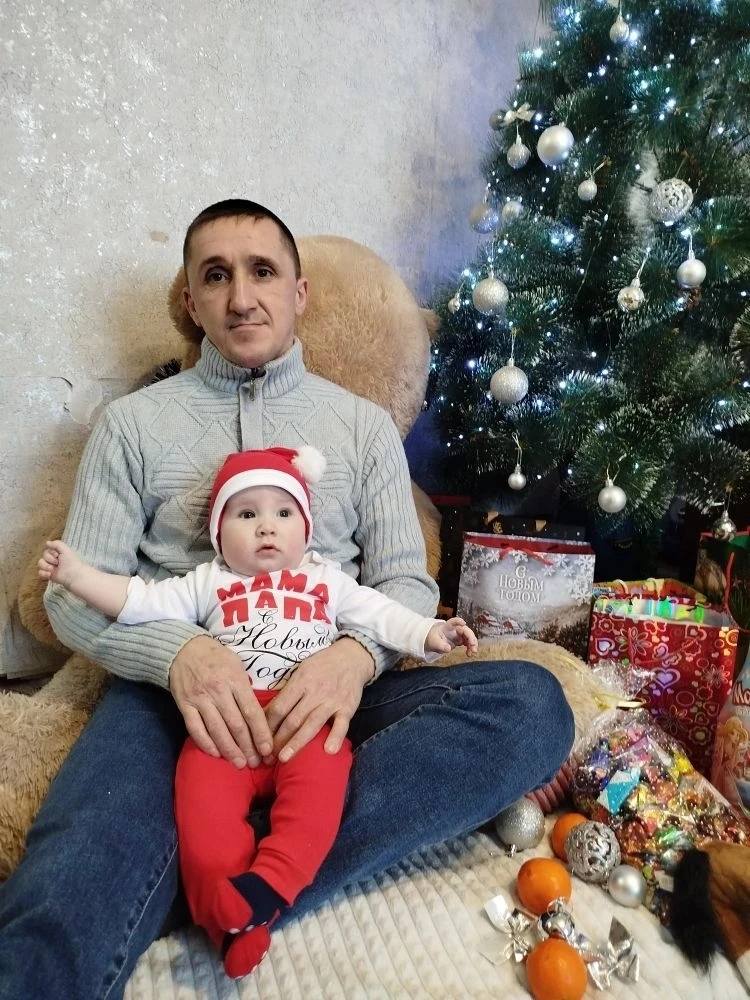 Помогите на покупку памперсов и смеси для ребенка.