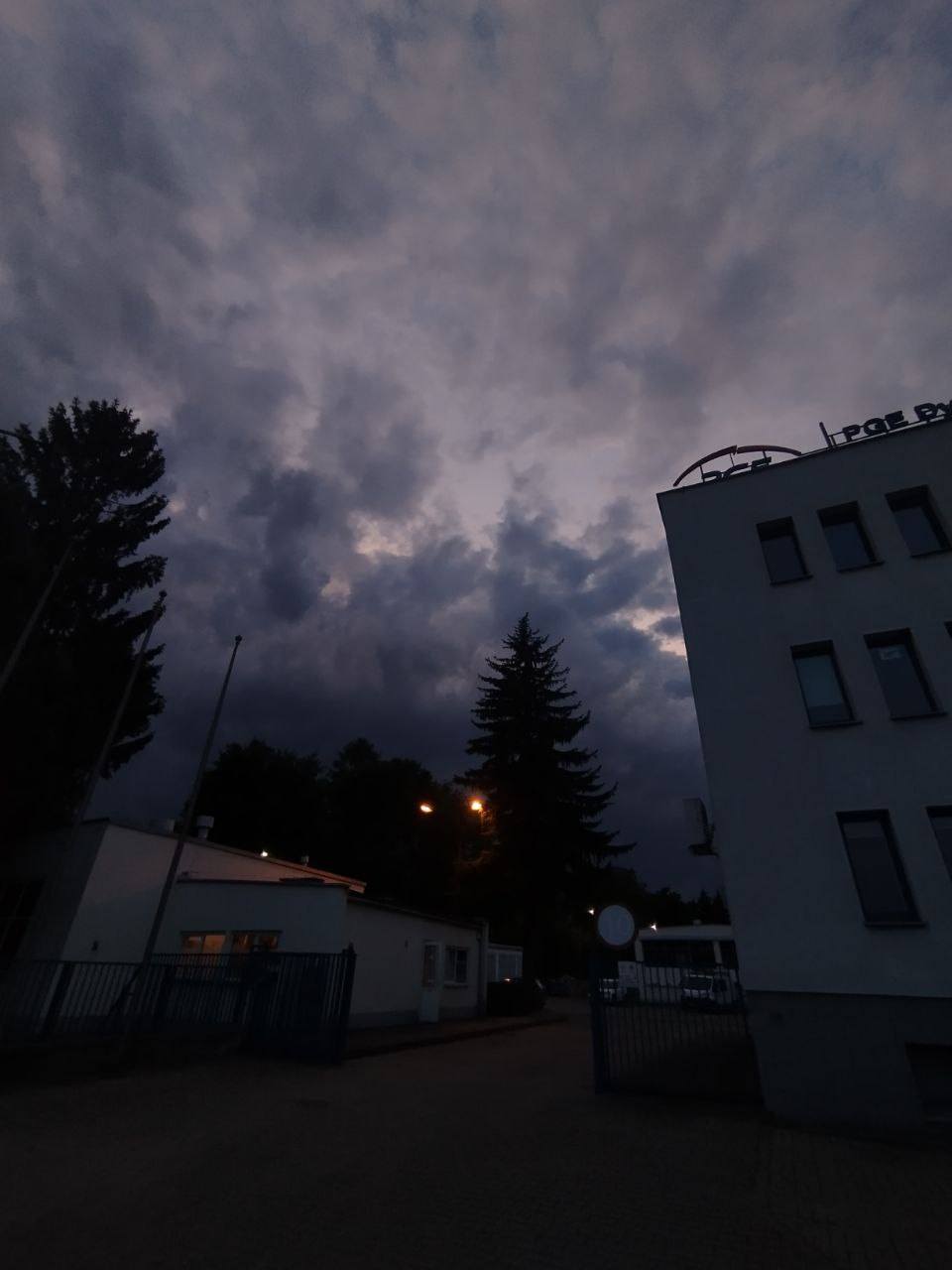 Помогите купить фотоаппарат