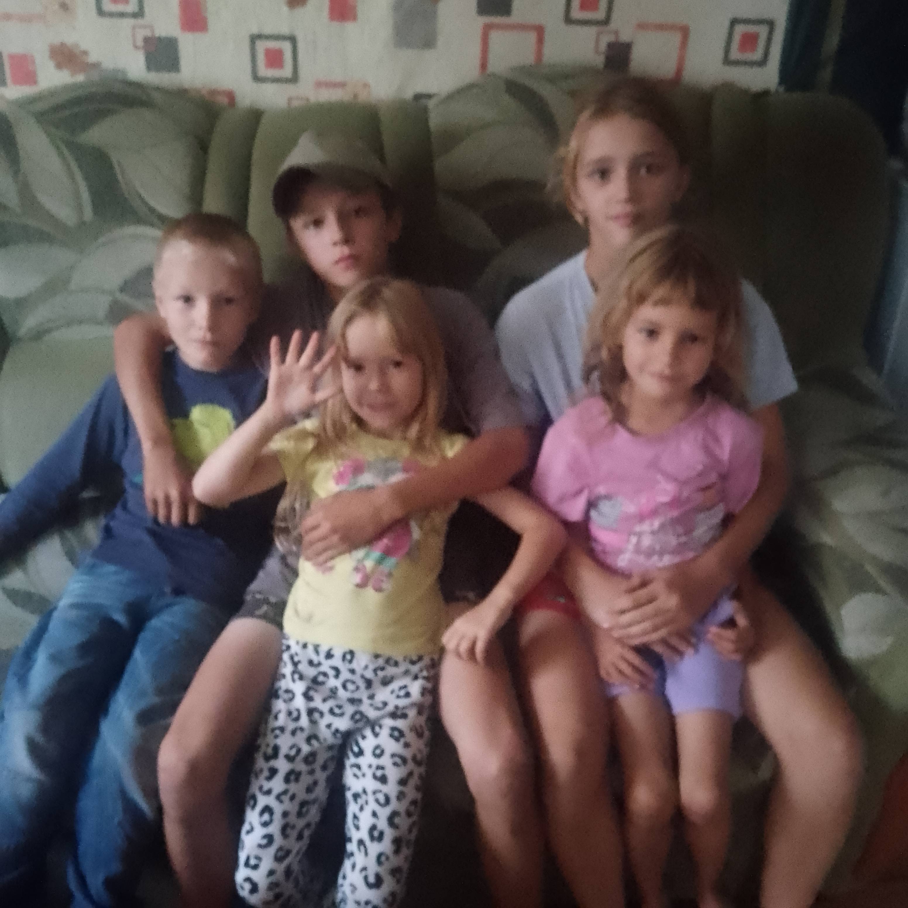 На коленях прошу вас пожалуйста помогите