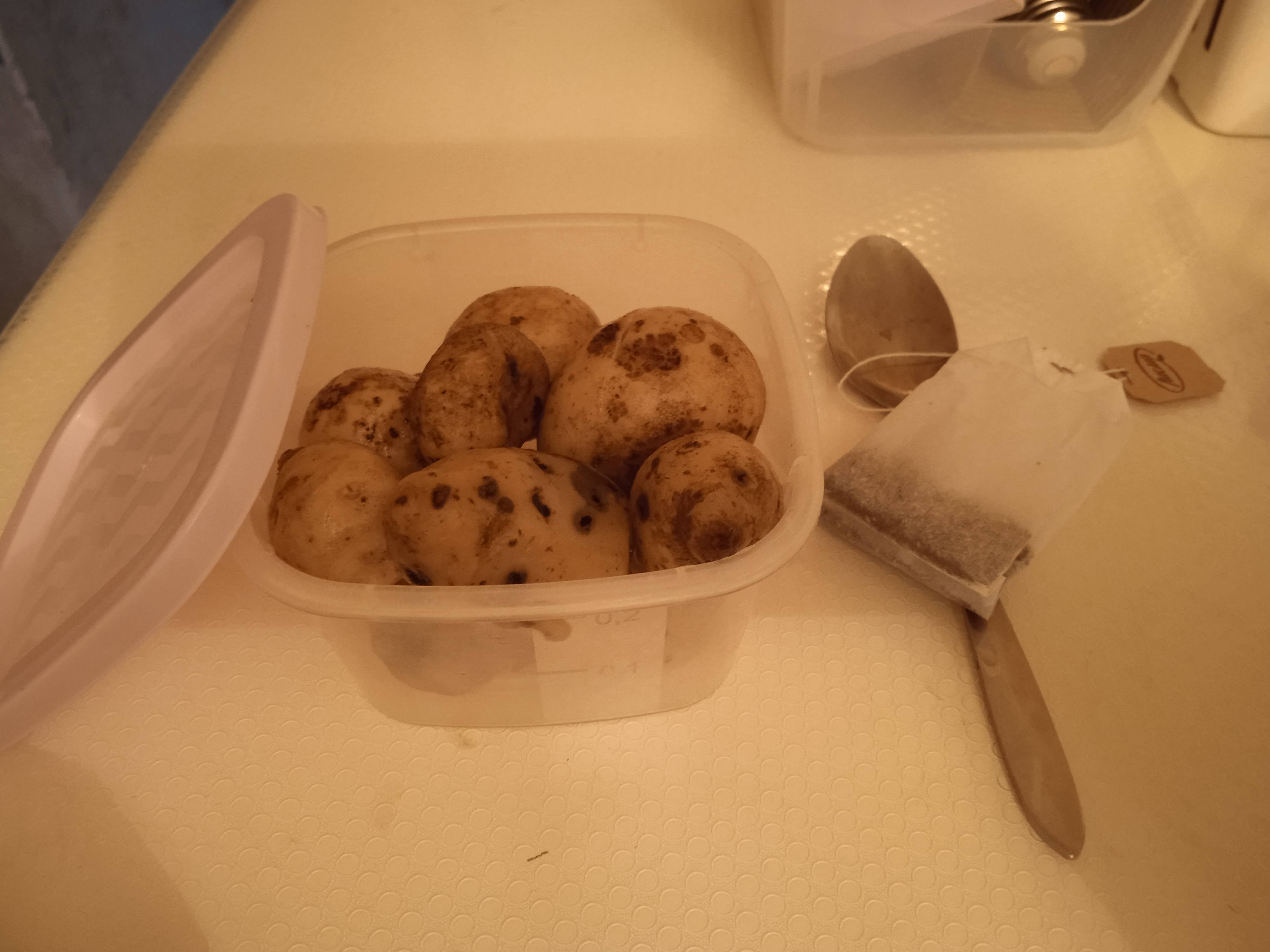 Нет еды, нуждаюсь в лекарствах. За кредит внесла💰
